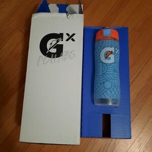 30 oz. Gatorade bottle